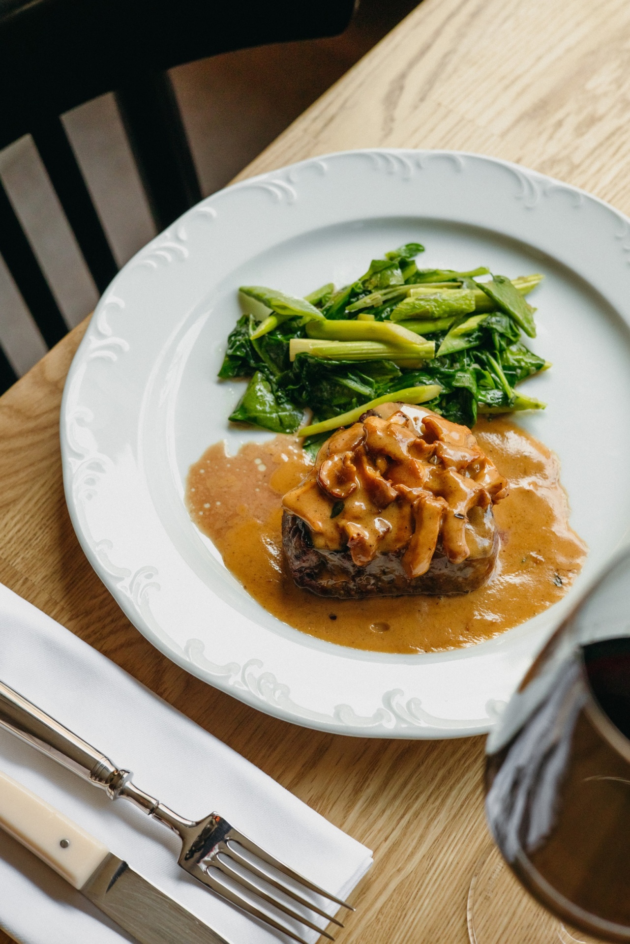 ФИЛЕТТО АЛЬ ПЕПЕ НЕРО С СОУСОМ ИЗ ЛИСИЧЕК 5.jpg