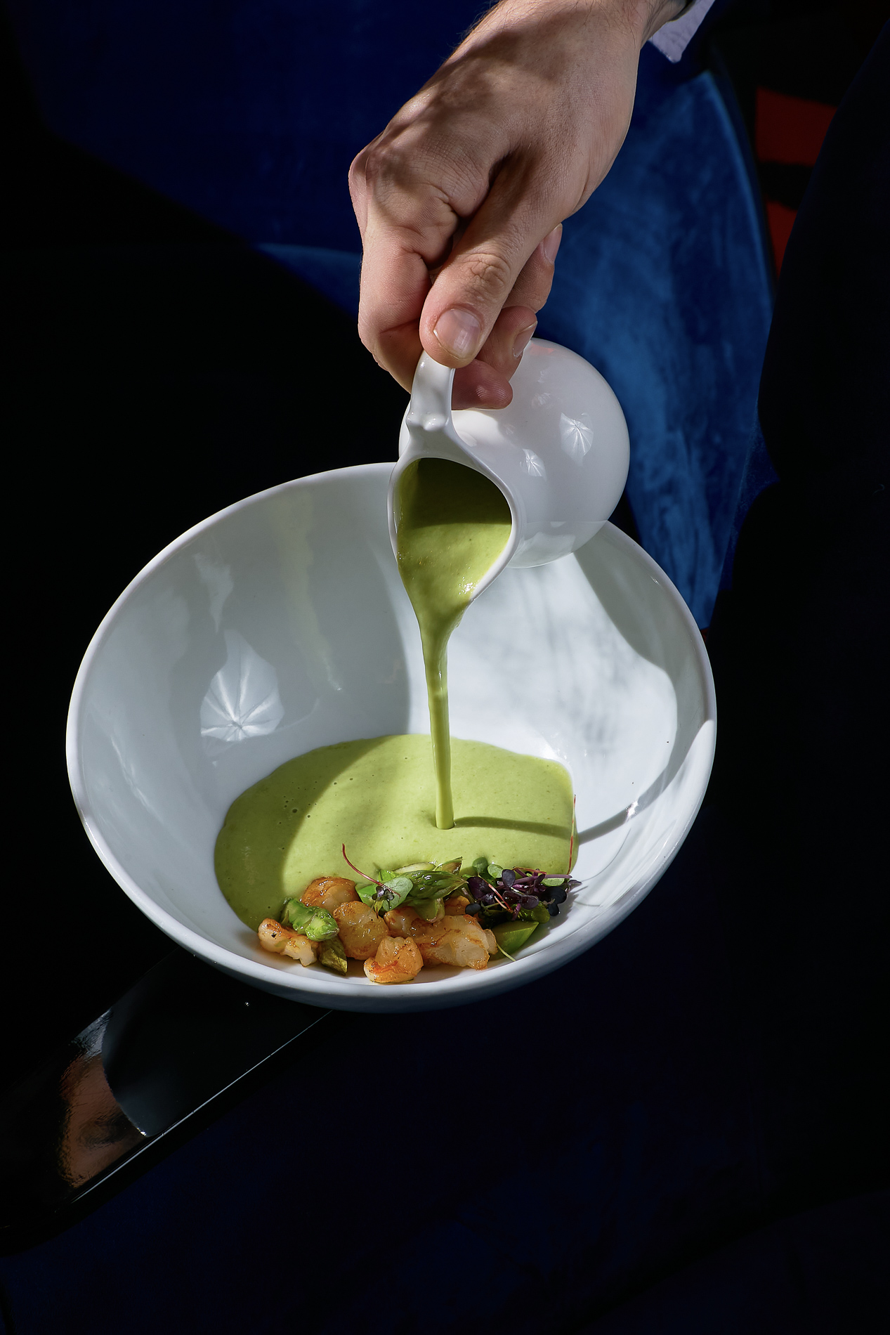 Крем-суп из спаржи с тигровыми креветками.jpg